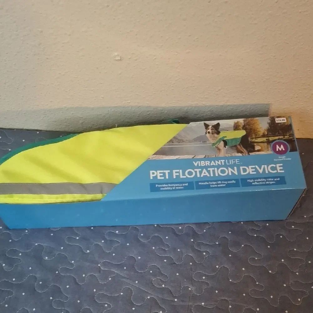 Vibrant Pet Flotation Deviceāin Yellow and Green size medium New